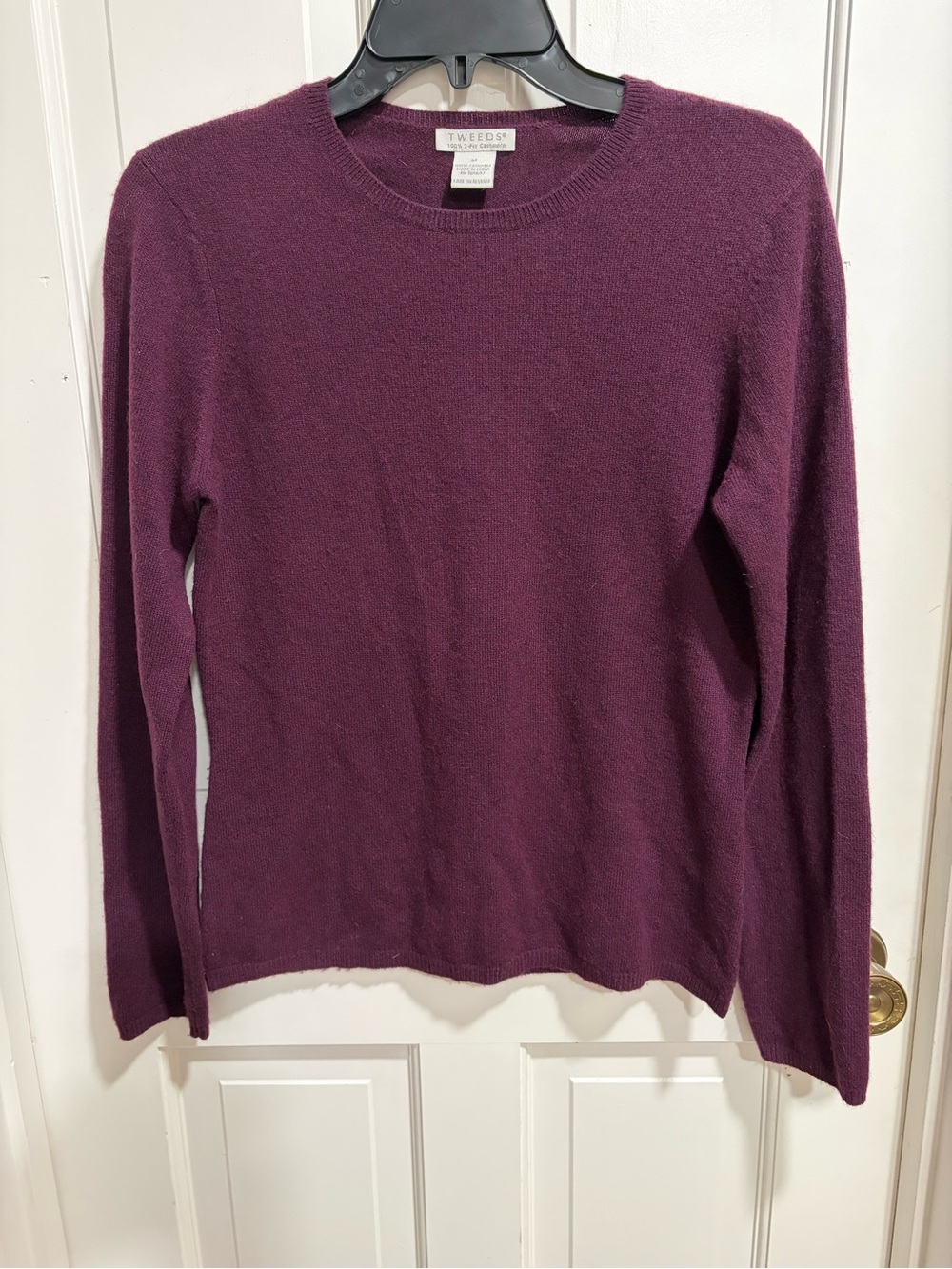 Tweeds Plum Cashmere Crewneck Sweater Size Medium